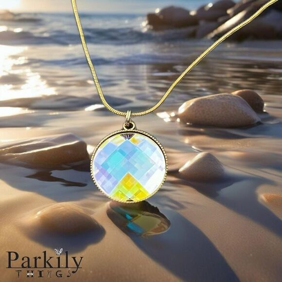 Handcrafted necklace with Swarovski crystal and chain - Picture 2 of 7